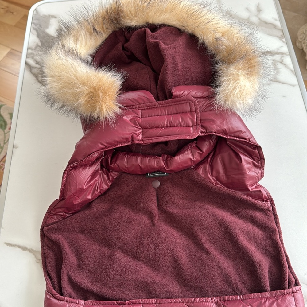 New Pajar Pup Zola dog jacket w/faux fur trimmed hood.  Size XXL. Color Merlot. - Picture 4 of 16